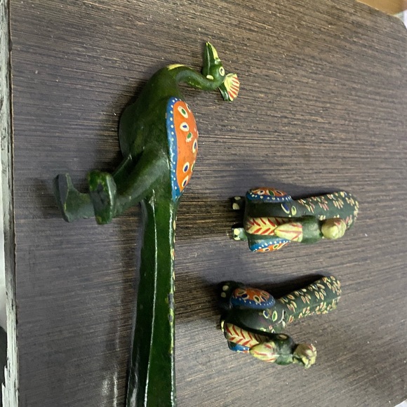 Set of three peacocks show piece - Picture 5 of 6